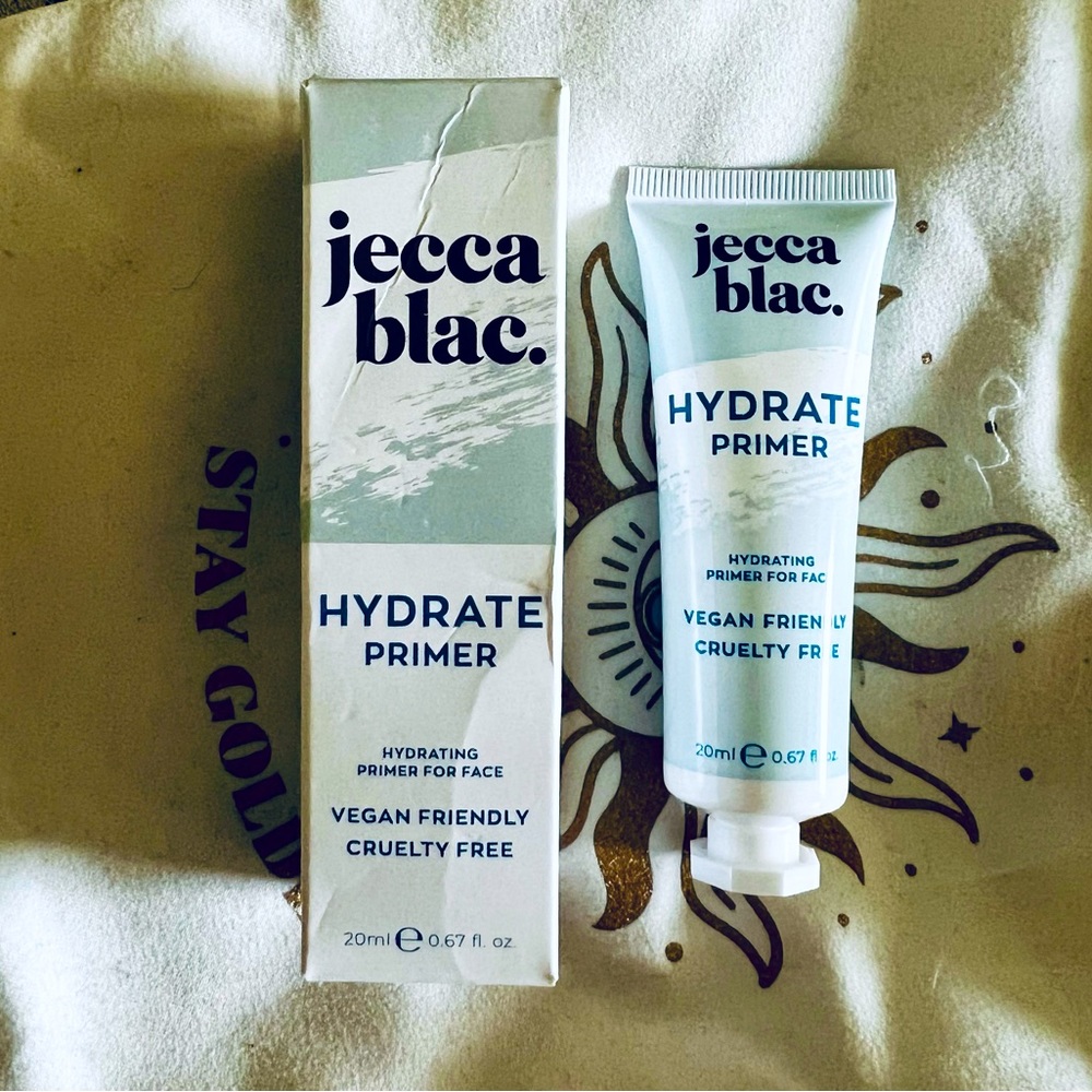 Jecca blac. Hydrate Primer